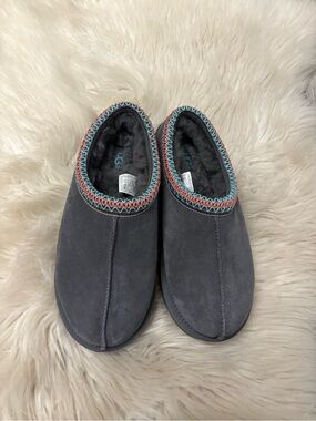 Nwob UGG Tasman II Dark Gray Suede Slip-On Slippers with Colorful Trim Sz 8